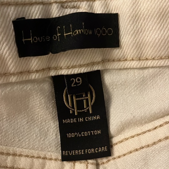House of Harlow High Rise Mom Shorts Raw Hem Beige NWT Sz 29 - Picture 5 of 9